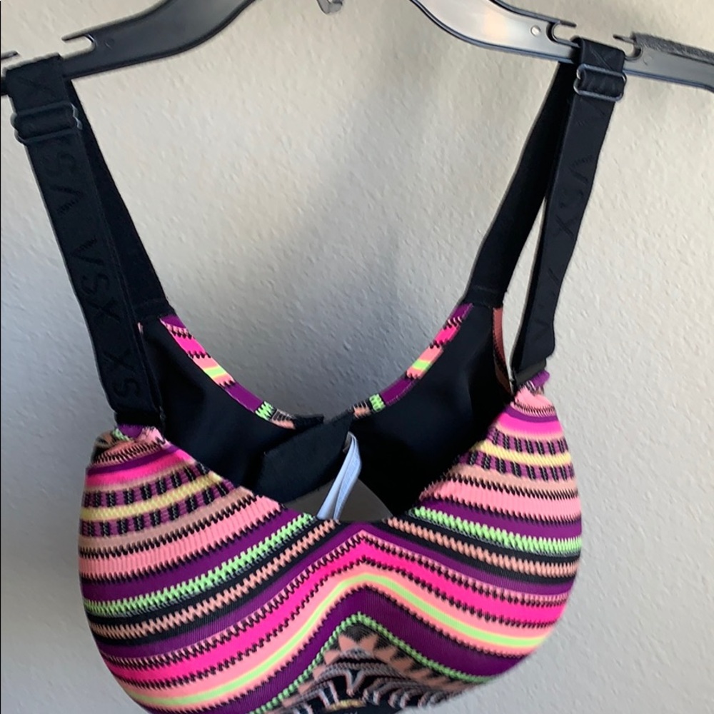 Victoria’s Secret Sports bra